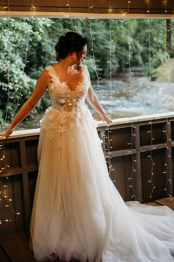 Greenville SC Hotels, hotels, hotel, wedding venues Greenville SC, Things to do in Greenville SC, Cocktail Attire