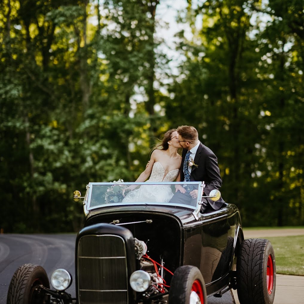 Greenville SC Wedding Venue vintage vehicles are a great way to bring elegant vibes to the wedding!